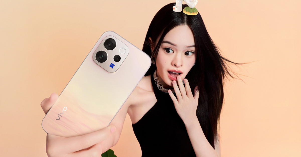 vivo ส่งภาพแฟชั่นเซ็ตสุดป๊อปกับ ‘แอลลี่ อชิรญา’ เผยโฉม vivo V70 สีไฮไลต์ ‘Golden Hour’